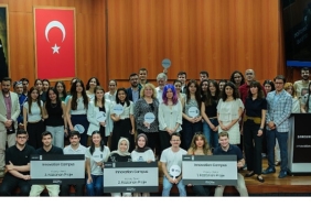 innovation-campus-programinin-yeni-mezunlari-yapay-zeka-projeleriyle-fark-yaratti.jpg