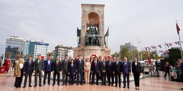 istanbulun-kurtulusunun-101inci-yili-taksimde-kutlandi.jpg