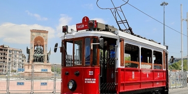 istanbulun-tarihi-nostaljik-tramvayi-yenilendi.jpg