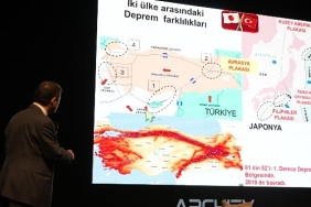 istinye-universitesinde-deprem-gercegi-ve-mimarinin-gelecegi-konusuldu.jpg