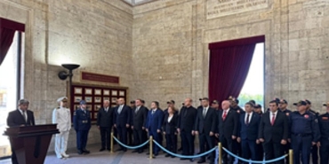 itfaiyeciler-atanin-huzuruna-cikti.jpg