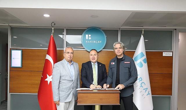 izmir-bakircay-universitesi-ile-turk-kizilay-is-birliginde-kizilay-butik-hayata-geciyor.jpg