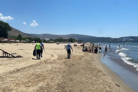 izmir-buyuksehir-belediyesi-is-birligiyle-efes-selcuk-sahillerinde-temizlik-mesaisi-devam-ediyor.jpg