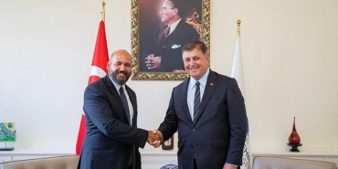 izmir-ile-iefin-ozel-konugu-kuba-arasinda-is-birligi-karari.jpg