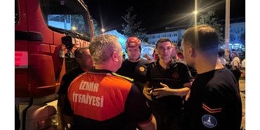 izmir-itfaiyesi-balikesirde-gorev-basinda.jpg