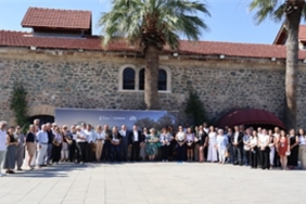 izmir-zeytininin-yol-haritasi-ciziliyor.jpg