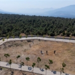 izmirde-mezarliklarda-turkiyeye-ornek-olacak-model.jpg
