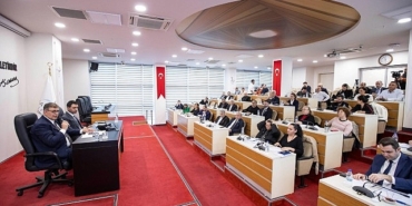 izmire-tansas-modeli-geliyor.jpg