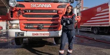 izmirin-cesur-kadinlari-her-zorlugun-ustesinden-geliyor.jpg