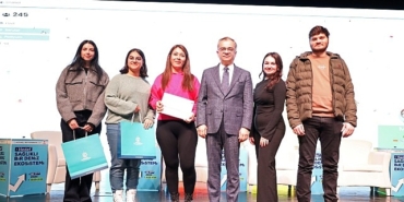 izmit-korfezi-bu-panelde-masaya-yatirildi.jpg