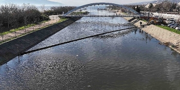 izmit-korfezi-dort-koldan-temizleniyor.jpg