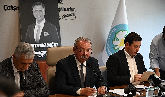 jeopark-belediyeler-birliginin-yeni-baskani-besim-dutlulu-oldu.jpg