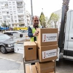 Karşıyaka Belediyesi’nden ihtiyaç sahiplerine Ramazan kolisi