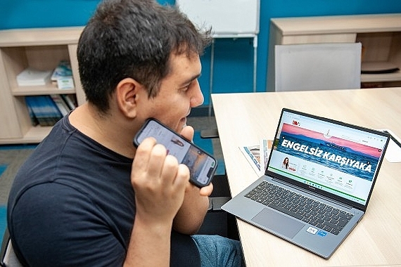 karsiyaka-belediyesinden-oncu-hizmet-yapay-zeka-ile-engelsiz-internet-sitesi.jpg