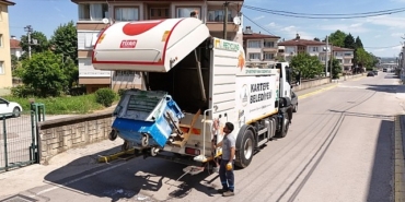 kartepede-bayram-sonrasi-titiz-calisma.jpg