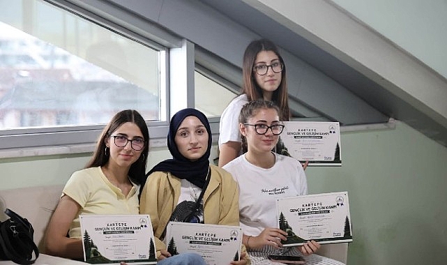 kartepede-gencler-hayati-deneyimliyor.jpg