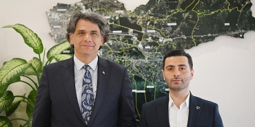 kartepeye-yeni-fen-isleri-muduru.jpg