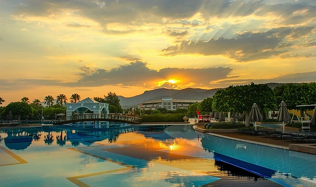 kasimda-aile-keyfi-hilton-dalamanda.jpg