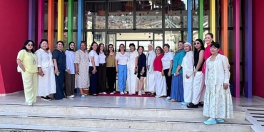 kazakistanli-ogretmenlerden-belediye-kresine-ziyaret.jpg