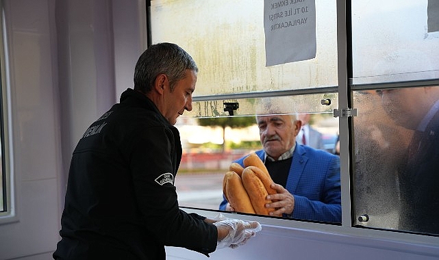 kemalpasada-halk-ekmeke-yogun-ilgi.jpg