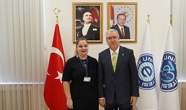 kemerde-cop-konteynerleri-dezenfekte-ediliyor.jpg