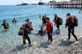 kemerde-deniz-dibi-ve-sahil-temizligi-etkinligi.jpg