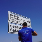 Kırsal ulaşımda levhalar yenileniyor