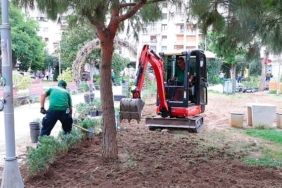 konakin-parklarinda-bakim-seferberligi.jpg