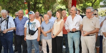 konakta-sancar-marufluya-ozlem-dolu-anma.jpg