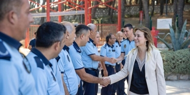 konakta-zabita-haftasina-geleneksel-kutlama.jpg