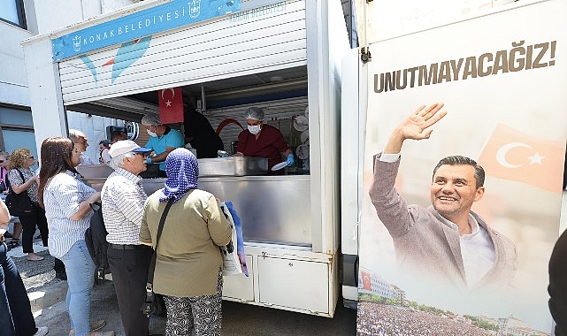 konaktan-ferdi-zeyrek-anisina-yemek-ikrami.jpg