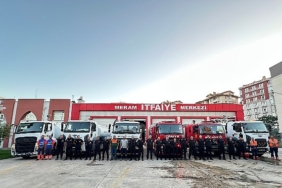 konya-buyuksehir-alanyadaki-yanginda-sondurme-calismalarina-destek-oluyor.jpg