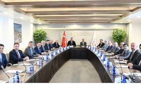 konya-heyeti-ankarada-bakanlarla-yatirimlari-ve-projeleri-degerlendirdi.jpg