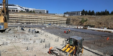 kou-camii-ve-otopark-projesi-ilerliyor.jpg