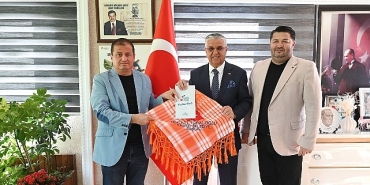 kumluca-belediye-meclis-uyelerinden-baskan-topalogluna-ziyaret.jpg