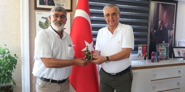 kurttan-baskan-topalogluna-ziyaret.jpg