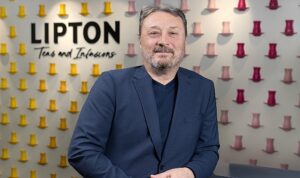 lipton-turkiye-cay-hasadi-icin-kollari-sivadi-65LfYrlb.jpg