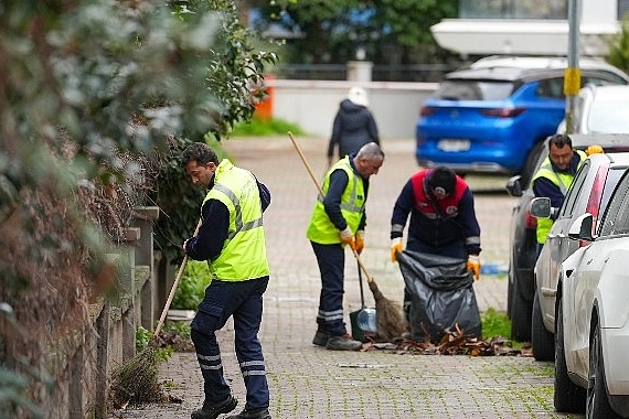maltepe-belediyesinden-bahar-temizligi-seferberligi-devam-ediyor.jpg