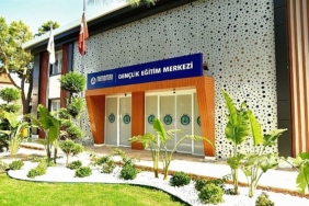 menemen-egitim-yatirimlariyla-ornek-gosteriliyor.jpg
