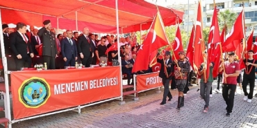 menemende-kurtulus-coskusu.jpg