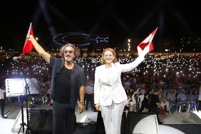 meydanda-zafer-coskusu.jpg