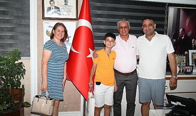 minik-goges-baskan-topaloglu-ile-tanismaya-geldi.jpg