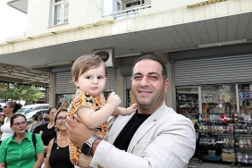 minik-hemsehrilerin-ilk-hediyesi-narlidere-belediyesinden.jpg