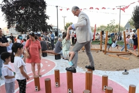 mudanyanin-sokaklari-cocuklar-icin-donusuyor.jpg