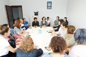 narliderede-kadinlar-haklarini-ogreniyor.jpg