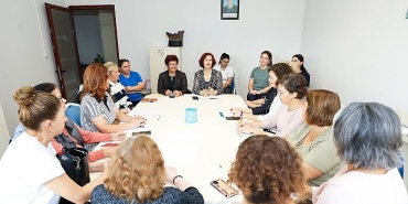 narliderede-kadinlar-haklarini-ogreniyor.jpg