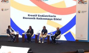 netflix-turkiyede-13-binden-fazla-kreatif-sektor-calisanina-istihdam-sagladigini-acikladi-W2WXXj3p.jpg