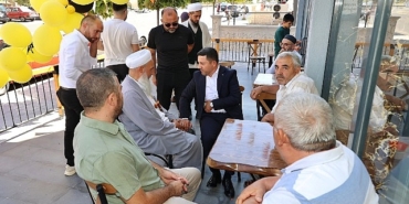 nevsehir-belediye-baskani-rasim-ari-bekdik-mahallesinde-incelemelerde-bulunarak-vatandaslarla-bir-araya-geldi.jpg
