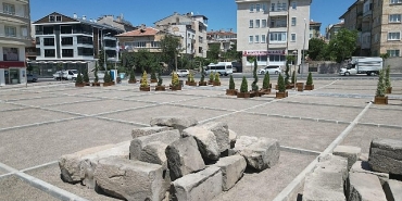 nevsehir-emek-apadanasi-pers-mimarisine-ait-bir-yapi-ornegi.jpg