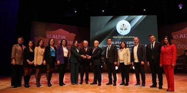 nilufer-belediyesinin-2-projesine-altin-karinca-odulu.jpg